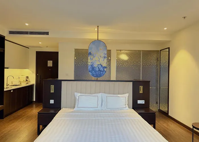 The Sapphire 4*